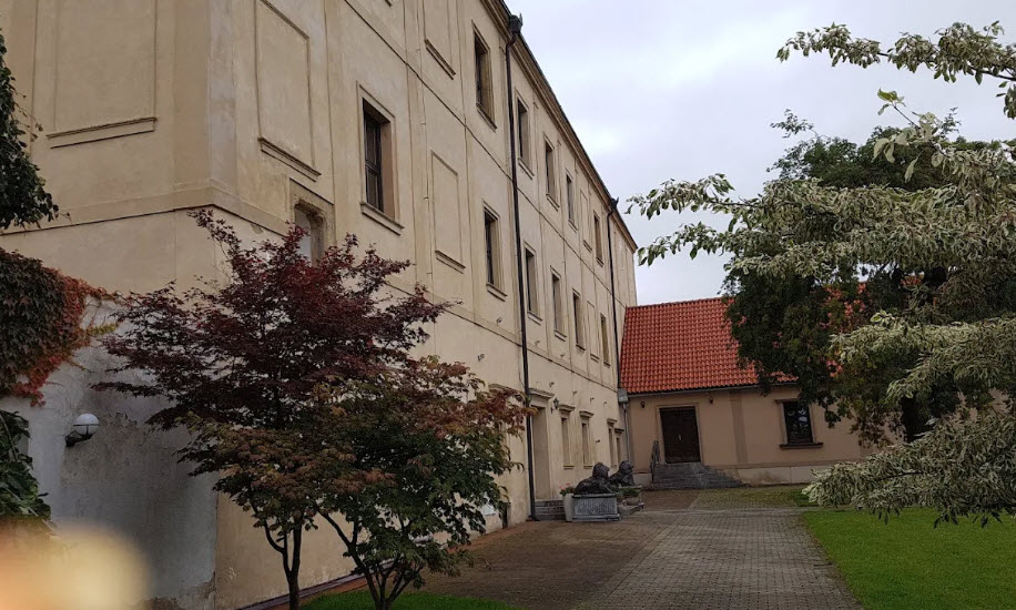 Zámek Vinařice (Nový Valdštejn), Czech Republic (Czechia)